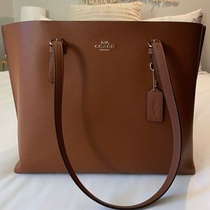 Coach Mollie Tote
